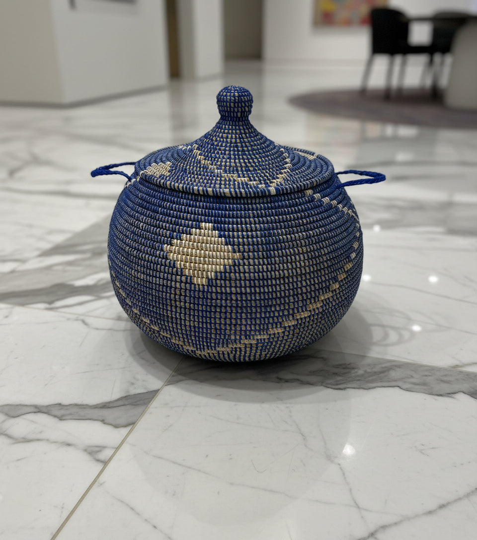 Panier CANARI_A2 Bleu en Fibre Naturelle – Une Touche Artisanale Colorée et Raffinée