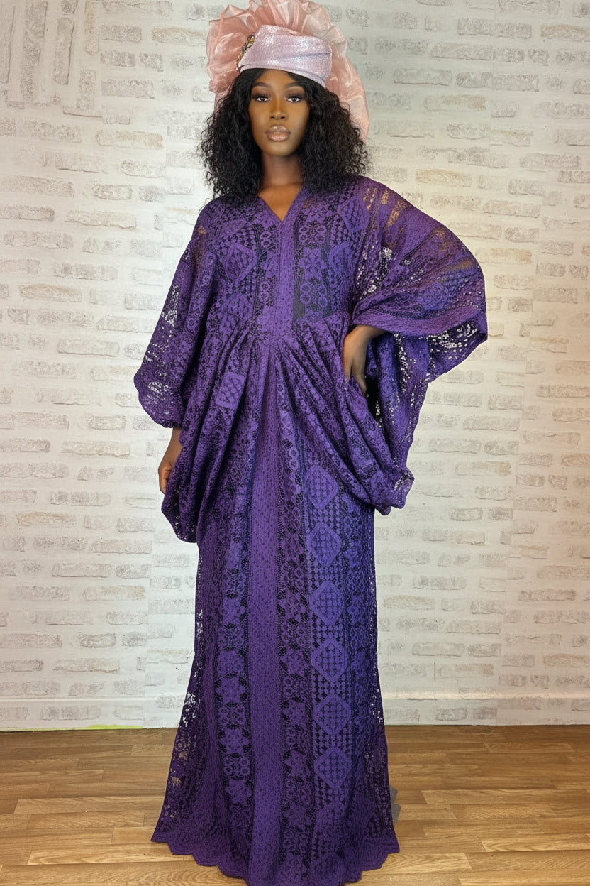 Robe tendance en dentelle très doux au porté et idéale pour vous sublimez lors de vos cérémonies