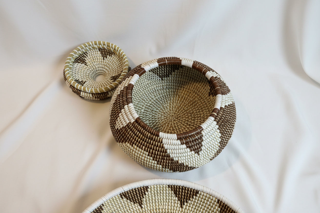 Petit panier en paille fait main idéal pour vos petits rangements