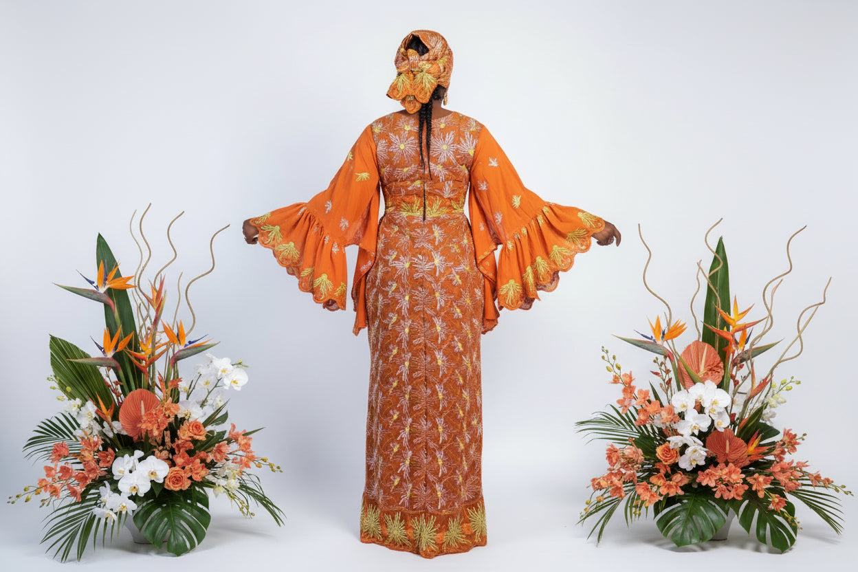 Tenue africaine en brodé Lafaya cristalisée chic et élégante pour vos cérémonies